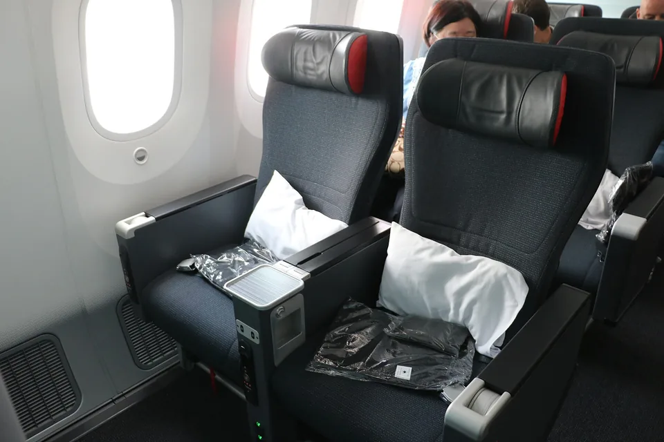 Air Canada — odchylenie fotela i odpoczynek