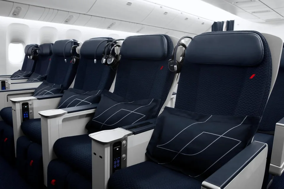 Kabina Air France Premium z fotelami typu recliner