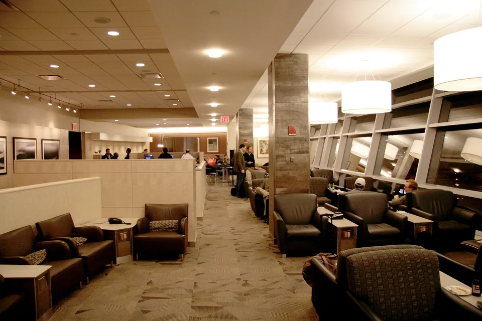 American Airlines — taryfa, bagaż i pełna cena