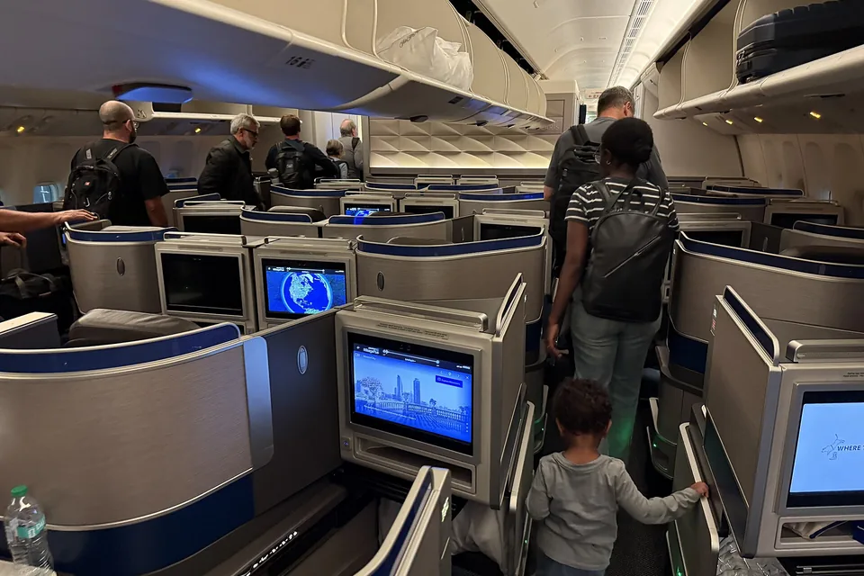 United Airlines — fotel, przestrzeń i wybór miejsca